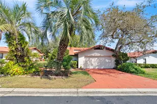 2637 Sunburst Ct, Lake Wales, FL 33898 - Photo 1