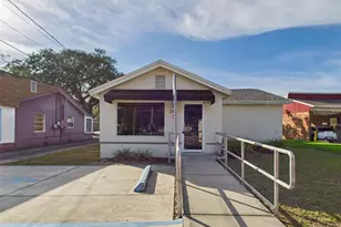 318 S 1st St, Lake Wales, FL 33853 - Photo 1