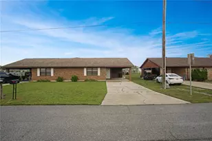 118 Holland St, Lake Wales, FL 33853 - Photo 1