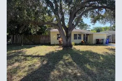 523 7th Lane SW, Vero Beach, FL 32962 - Photo 1