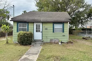 1607 2nd St SE, Winter Haven, FL 33880 - Photo 1
