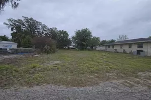 611 Atlantic Ave, Auburndale, FL 33823 - Photo 1
