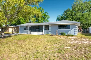 831 Hillside Ave, Lake Wales, FL 33853 - Photo 1