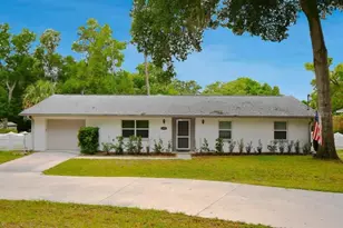 2898 Alameda Del Norte, Eustis, FL 32726 - Photo 1