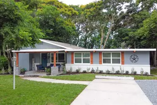 1022 S Tower Ln, Lake Wales, FL 33853 - Photo 1