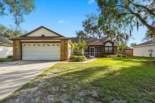 4110 Longfellow Dr, Plant City, FL 33566 - Photo 1