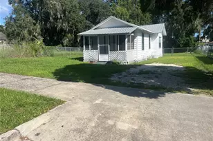 228 W Bullard Ave, Lake Wales, FL 33853 - Photo 1
