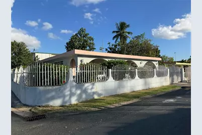 #359 Calle Buenos Aires, Sector Villa Calma, Toa Baja, PR 00951 - Photo 1