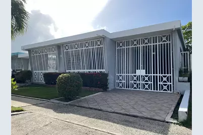 Calle 206 Country Club, Carolina, PR 00982 - Photo 1