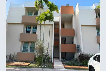 A102 Con. Valles De Torrimar, Guaynabo, PR 00966 - Photo 1