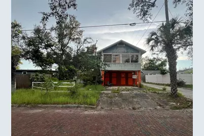 212 48th Street N, Saint Petersburg, FL 33713 - Photo 1