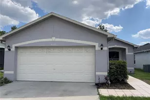 8824 Valencia Oaks Ct, Orlando, FL 32825 - Photo 1