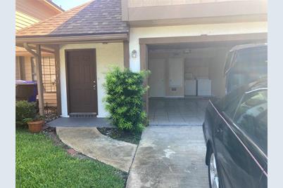 1043 Barcelona Drive, Kissimmee, FL 34741 - Photo 1