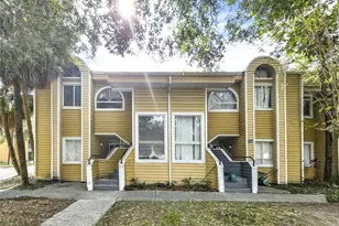 304 34th Ave Dr E, Bradenton, FL 34208 - Photo 1