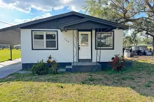708 SE Pine Ave, Fort Meade, FL 33841 - Photo 1