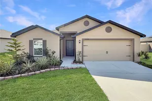 2029 Amber Sweet Cir, Dundee, FL 33838 - Photo 1