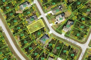 139 Wahoo Dr, Rotonda West, FL 33947 - Photo 1