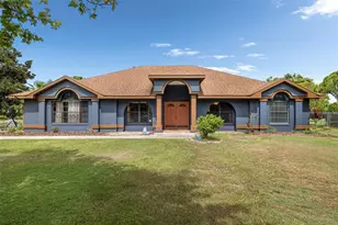 2695 Hilliard Ct, Kissimmee, FL 34744 - Photo 1