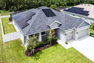 303 Travelers Creek Dr, Auburndale, FL 33823 - Photo 1