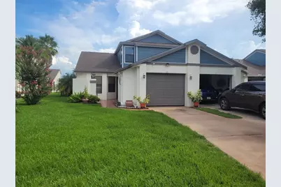 109 Lakepointe Circle, Kissimmee, FL 34743 - Photo 1