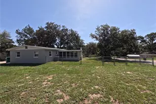 809 Plumosa Ave, Fruitland Park, FL 34731 - Photo 1