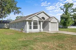 108 Pearlwood St, Orlando, FL 32811 - Photo 1