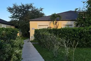 1052 Universal Rest Pl, Kissimmee, FL 34744 - Photo 1