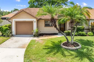 1008 Barcelona Dr, Kissimmee, FL 34741 - Photo 1