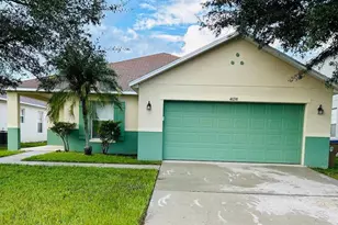 4698 Ross Lanier Ln, Kissimmee, FL 34758 - Photo 1