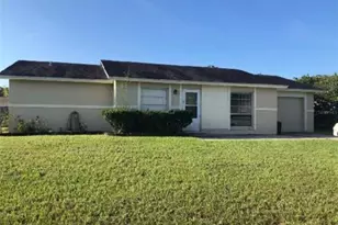 802 Fruitwood Dr, Kissimmee, FL 34743 - Photo 1