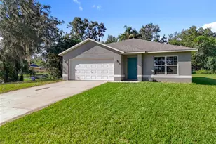 540 E Warner St, Groveland, FL 34736 - Photo 1