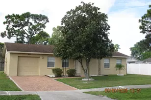 833 Florida Pkwy, Kissimmee, FL 34743 - Photo 1