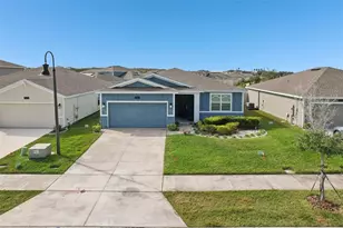 2002 Myrtle Pine St, Kissimmee, FL 34746 - Photo 1