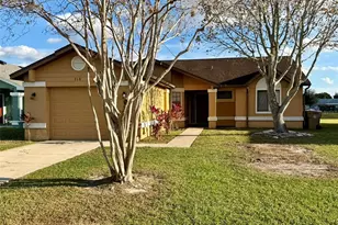 318 Plumwood Cir, Kissimmee, FL 34743 - Photo 1
