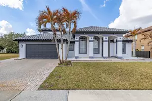 9484 Walnut Crest Dr, Orlando, FL 32832 - Photo 1