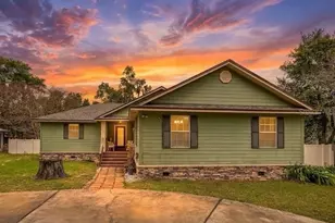 525 Avenue A NE, Winter Haven, FL 33881 - Photo 1