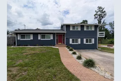 1011 N Palm Drive, Plant City, FL 33563 - Photo 1