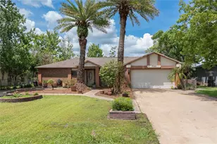 720 Tahiti Dr, Kissimmee, FL 34758 - Photo 1