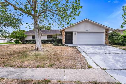 7612 Lakeside Woodlands Drive, Hudson, FL 34667 - Photo 1