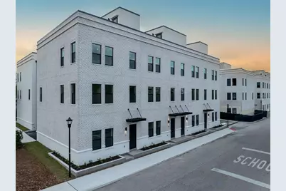 1218 E Kay Street #17, Tampa, FL 33602 - Photo 1