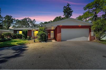6501 4th Street S, Saint Petersburg, FL 33705 - Photo 1