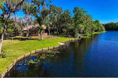 7810 Terrace Oaks Court, Temple Terrace, FL 33617 - Photo 1
