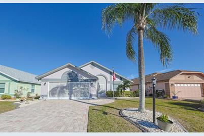 319 Northway Drive, Sun City Center, FL 33573 - Photo 1