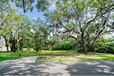 4806 W Beachway Drive, Tampa, FL 33609 - Photo 1