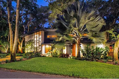 8220 24th Avenue N, Saint Petersburg, FL 33710 - Photo 1