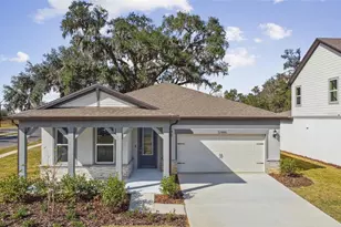 37886 Clinch Cir, Zephyrhills, FL 33540 - Photo 1