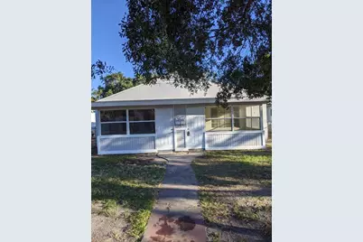 861 22nd Avenue S, Saint Petersburg, FL 33705 - Photo 1