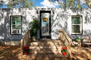 5021 69th Way N, Saint Petersburg, FL 33709 - Photo 1