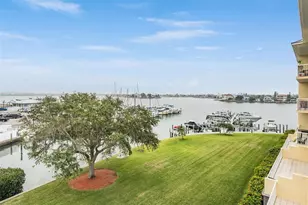 425 150th Ave, Madeira Beach, FL 33708 - Photo 1