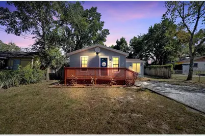 9605 N 12th Street, Tampa, FL 33612 - Photo 1